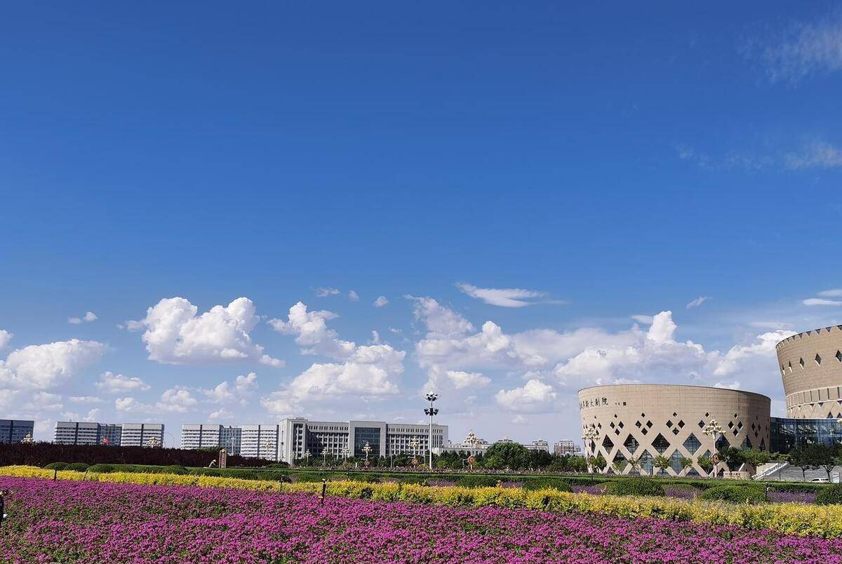 鄂尔多斯，探寻城市之韵
